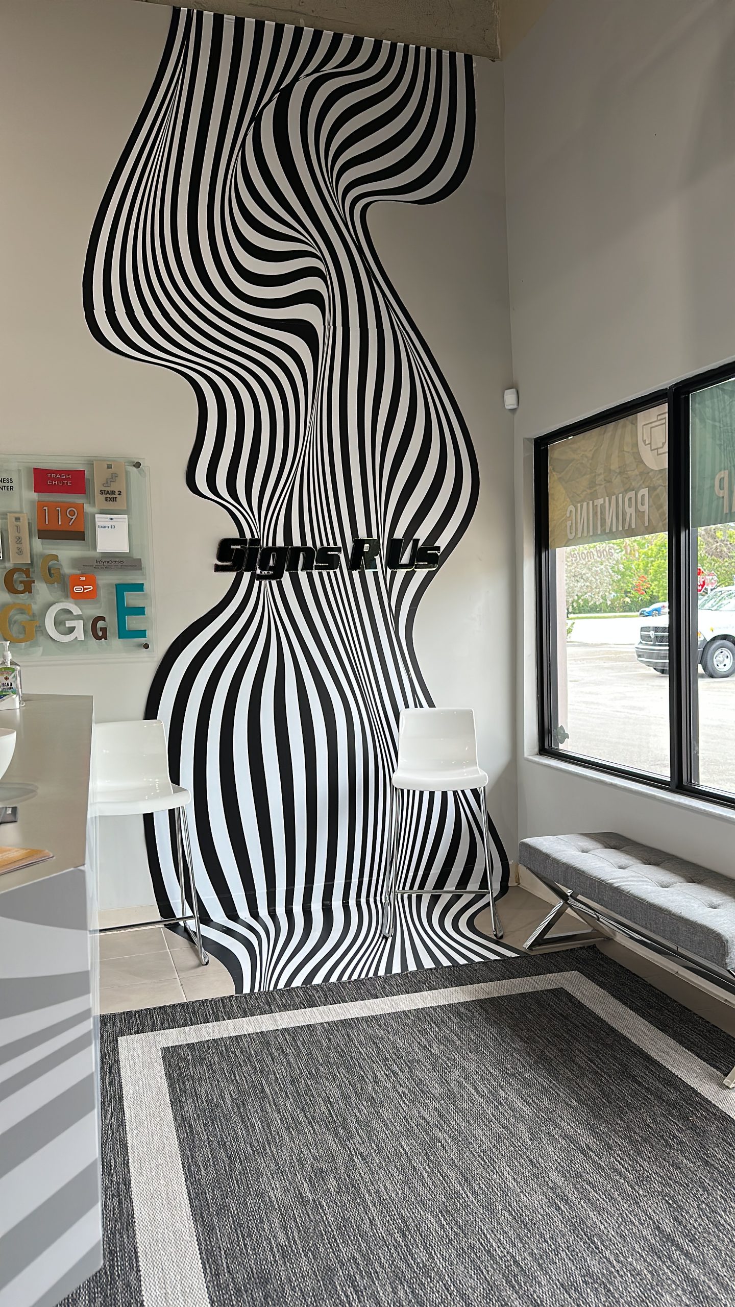 93221E56-7ED3-404E-94ED-EF30D7CF8A39